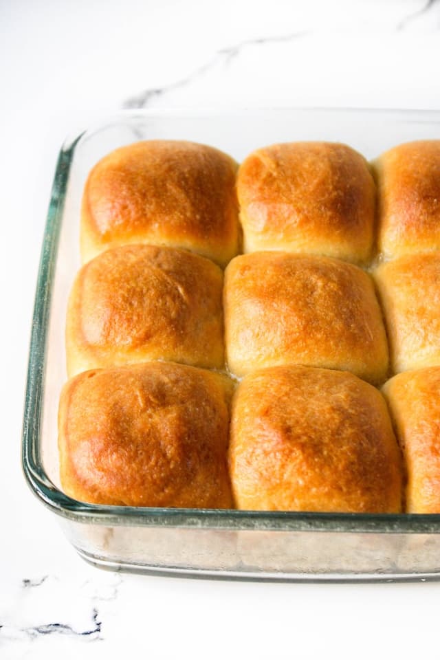 AI bakery citation sources by assistant